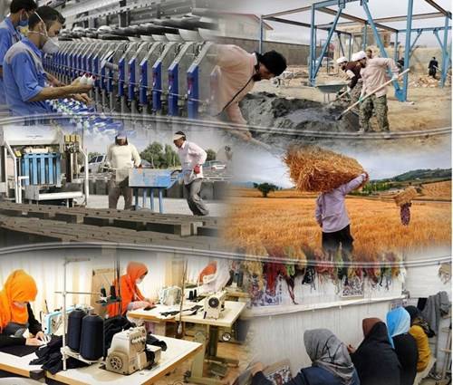 به گزارش حاشیه سود به نقل از بانک سپه، احسان فرهی دبیر قرارگاه اقتصاد مقاومتی بسیج سازندگی، در برنامه میز اقتصاد شبکه خبر که به مناسبت بزرگداشت هفته بسیج با موضوع نقش بسیج در اشتغال‌زایی و محرومیت‌زدایی برگزار شد، گفت: بسیج سازندگی در سال گذشته بیش از ۱۲۰ هزار شغل پایدار ایجاد کرده که یکی از بهترین حامیان ما در پرداخت تسهیلات اشتغال‌زایی بانک سپه بوده که عملکرد قابل توجهی داشته است.