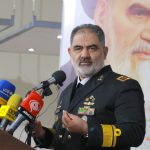 به گزارش حاشیه سود به نقل از بندر و دریا: امیر دریادار شهرام ایرانی به مناسبت هفتم آذر، روز نیروی دریایی ارتش در گفت‌وگوی اختصاصی با خبرنگار دریا و بندر، اظهار داشت: با اجرای برنامه‌های توسعه اقتصاد دریامحور قطعا شاهد شکوفایی شگرفی در اقتصاد کشور خواهیم شد.