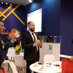 به گزارش حاشیه سود : مهندس بنیامین بهروزی، مدیر فروش کارخانجات آذین پوشش کوثر، درباره تولیدات این کارخانجات می‌گوید: «در حال حاضر سه گروه محصول متفاوت شامل گروه رنگ‌های فوری، ترافیکی و زیباسازی سطوح پلاستیکی، گروه تینرهای فوری و گروه حلال‌های شیمیایی در این کارخانجات تولید می‌شود.»