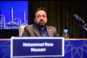 به گزارش حاشیه سود به نقل از کیمیاگران امروز: وجود نرخ‌های متعدد ارز، نه تنها فرآیند‌های اقتصادی را پیچیده کرده، بلکه بستر مناسبی برای سودجویی و سوءاستفاده از منابع ارزی ایجاد کرده است.