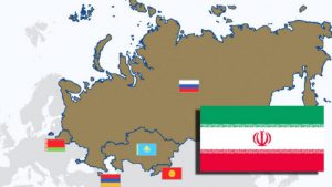 به گزارش حاشیه سود: منطقه گرایی و همکاری‌های اقتصادی و تجاری در قالب موافقت نامه‌های دو یا چندجانبه، به ویژه در زمینه تجارت آزاد، ابزاری مؤثر برای تقویت روابط تجاری بین کشورها به شمار می‌رود. در این راستا، جمهوری اسلامی ایران و اتحادیه اقتصادی اوراسیا (EAEU) شامل جمهوری ارمنستان، جمهوری بلاروس، جمهوری قزاقستان، جمهوری قرقیزستان و فدراسیون روسیه با تصویب قانون «موافقتنامه موقت تشکیل منطقه آزاد تجاری بین جمهوری اسلامی ایران و اتحادیه اقتصادی اوراسیا و کشورهای عضو» در ۱۹ خرداد سال ۱۳۹۸ تلاش کرده اند تا مناسبات تجاری خود را گسترش دهند.