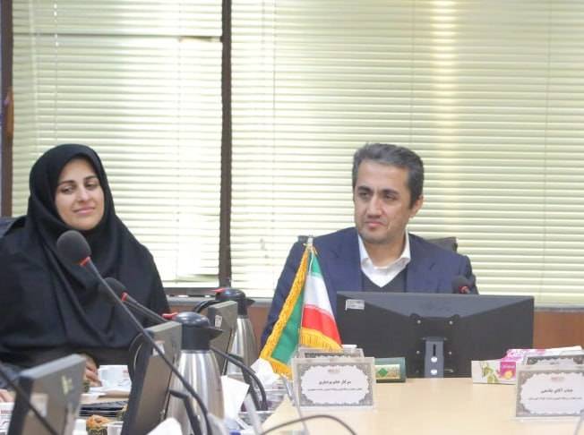 به گزارش حاشیه سود: حالا در جدیدتین اطلاعیه منتشر شده، سمیه خلوصی از ترکیب هیات مدیره خارج شده و اکنون سیت هیات مدیره سرمایه گذاری استان ایلام خالی مانده است.