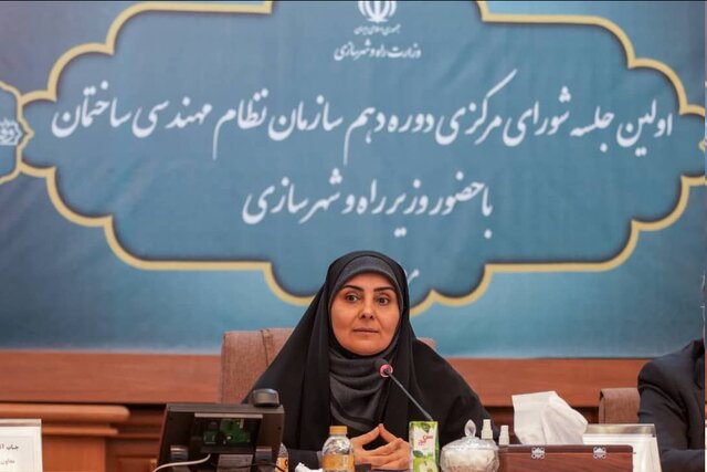 به گزارش حاشیه سود به نقل از ایسنا، فرزانه صادق در مراسم آغاز به کار دهمین دوره شورای مرکزی نظام مهندسی ساختمان با حضور همه منتخبان اظهار کرد: شروع کار من در مسئولیت وزارت راه و شهرسازی با چالش نظام مهندسی بود و اساسا فکر نمی‌کردم دوران وزارتم با چالش نظام مهندسی شروع شود.