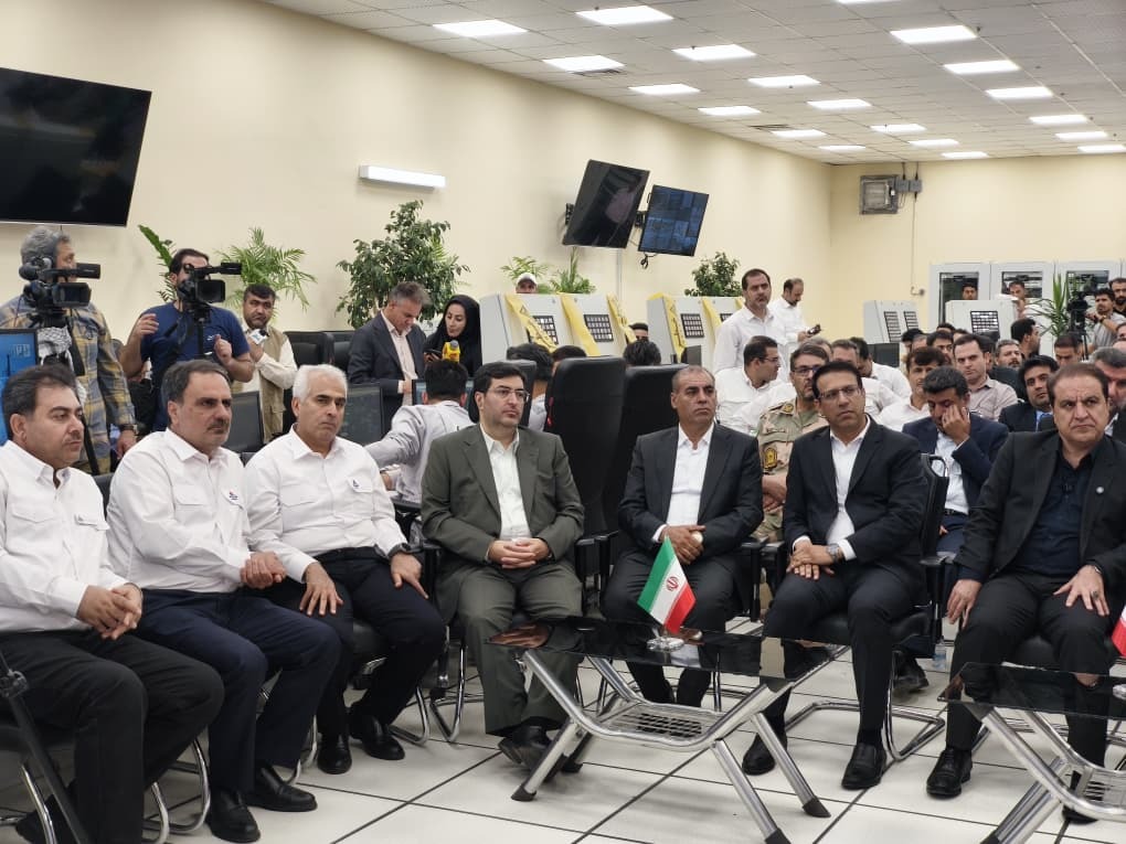 به گزارش حاشیه سود به نقل از روابط عمومی گروه سرمایه گذاری اهداف: پروژه NGL۳۱۰۰ در سال ١٣٩١ کلنگ زنی شد، این پروژه پس از گذشت ۵ سال با پیشرفت فیزیکی حدود ٣.۵ درصد در سال ١٣٩۶ به صندوق بازنشستگی صنعت نفت واگذار شد و گروه سرمایه گذاری اهداف به نمایندگی از صندوق ادامه کار را برعهده گرفته است و امروز این پروژه را به بهره برداری می‌رساند.