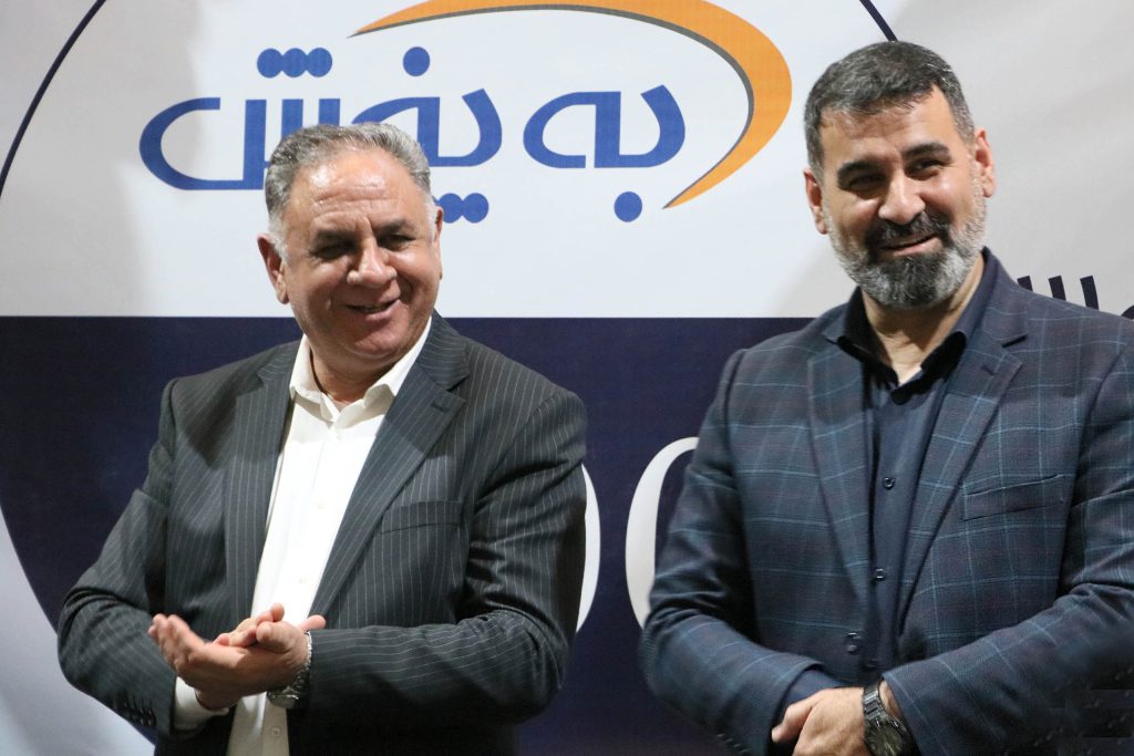 به گزارش حاشیه سود به نقل از روابط عمومی به پخش، این مراسم که در محل لابی شرکت برگزار شده بود،  «به پخش» میزبان جناب آقای دکتر کاظم‌پور، مدیرعامل محترم شرکت توسعه صنایع بهشهر و معاونین ایشان و همچنین مدیران عامل محترم شرکت‌های زیرمجموعه از جمله هلدینگ صنعت شوینده، پاکسان، گلتاش، ساینا، مارگارین، بهپاک و از جمله شرکت‌های تامین کننده پاکنام، نیمه شعبان، کبریت توکلی، کشت و صنعت پیاذر و… بود.