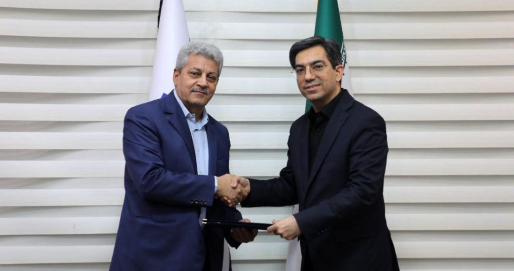 به گزارش حاشیه سود به نقل از صدای پتروشیمی، در پی انتشار مطلبی درباره ابهامات موجود در انتصاب جواد نجم‌الدین به سمت مدیرعاملی شرکت نفت ایرانول، روابط عمومی تاپیکو جوابیه‌ای را در این رابطه منتشر کرد؛ جوابیه‌ای که برخلاف هدف نگارندگان آن، بر ابهامات موجود در ماجرای انتصاب آقای نجم‌الدین در ایرانول افزود.