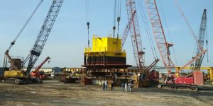 به گزارش حاشیه سود به نقل از روابط عمومی شرکت مهندسی و ساخت تأسیسات دریایی ایران، این پروژه که تحت کارفرمایی شرکت نفت و گاز پارس و توسط شرکت مهندسی و ساخت تأسیسات دریایی ایران(IOEC)   اجرا شده، با هدف صادرات یک میلیون بشکه نفت در روز دنبال می‌شود. وجه تمایز این عملیات، استفاده کامل از تجهیزات باربرداری ملکی و حذف نیاز به توان خارجی است.