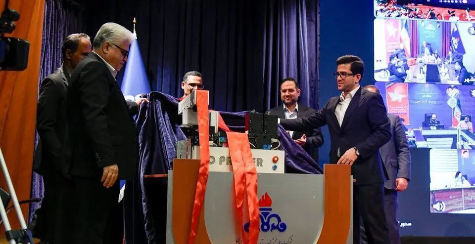 به گزارش حاشیه سود به نقل از صدای پتروشیمی، بر اساس گزارش‌های میدانی، برخی متقاضیان هنگام مراجعه به مرکز صدور کارت سوخت آنی در جایگاه بیهقی با قطعی سیستم مواجه شده و به آن‌ها اعلام شده است «هفته آینده مراجعه کنید».