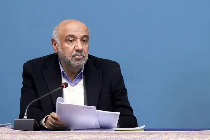 به گزارش حاشیه سود به نقل از صدای پتروشیمی، احمد میدری، وزیر تعاون، کار و رفاه اجتماعی اعلام کرد که با صدور دستور اجرای حکم از سوی رئیس دستگاه قضایی در یکی از پرونده‌های بزرگ حقوقی در ایران که چندین سال در جریان بود، ۸۶ هزار میلیارد تومان به بازنشستگان به عنوان ذی‌نفعان صندوق‌های تابعه بازمی‌گردد.