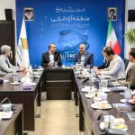 به گزارش حاشیه سود به نقل از روابط عمومی و امور بین الملل سازمان منطقه آزاد انزلی، در جریان این جلسه که مهدی گلدوست عضو هیأت مدیره و مدیر فناوری اطلاعات سازمان نیز حضور داشت، طرفین در خصوص عملیاتی‌سازی تفاهم‌نامه‌های همکاری با توجه به ظرفیت‌ها و فرصت‌های جدید ایجاد شده برای نخستین منطقه آزاد شمال کشور با هدف اجرای شاخص‌های انقلاب صنعتی چهارم و پنجم، و مناطق آزاد ‌نسل ششم، گفتگو کردند.