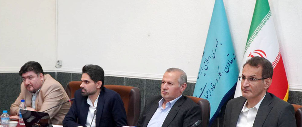 به گزارش حاشیه  سود به نقل از روابط عمومی هفتمین نمایشگاه و کنفرانس بین‌المللی شهر هوشمند و هوش مصنوعی ایران، این نشست روز سه‌شنبه ۳۰ تیرماه ۱۴۰۵ به میزبانی وزارت تعاون، کار و رفاه اجتماعی و با حضور معاونان و مدیران دستگاه‌های اجرایی، سازمان اداری و استخدامی کشور و مدیران فناوری اطلاعات در مجموعه فرهنگی تلاش برگزار شد.