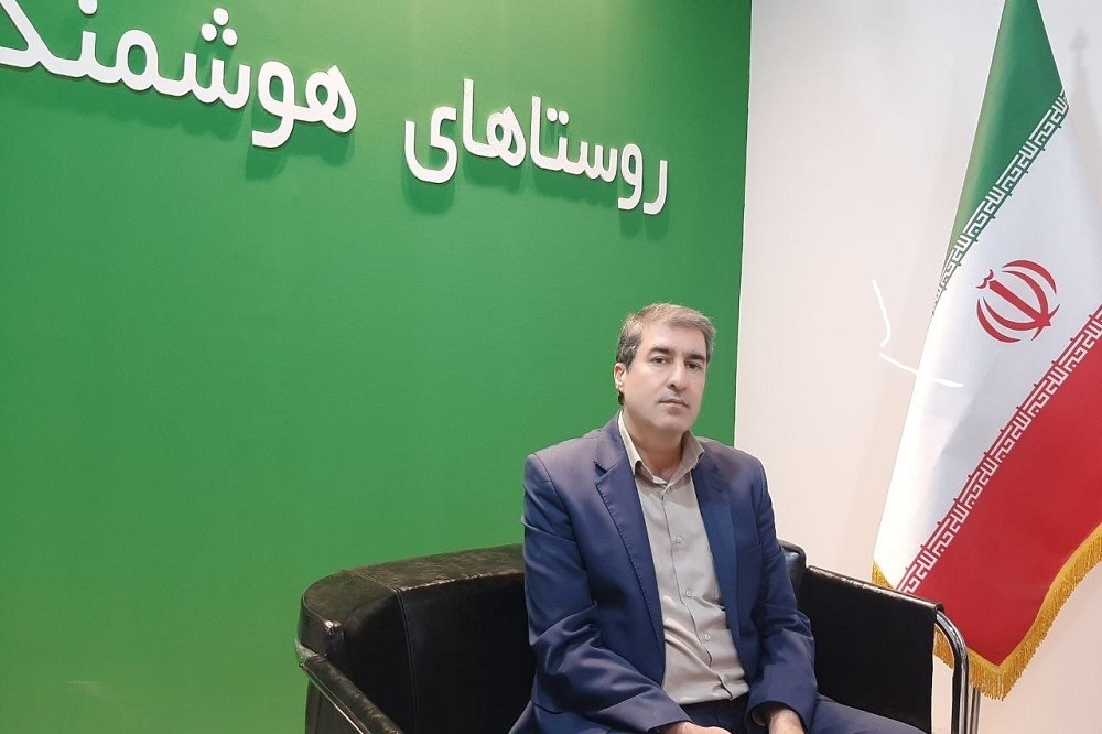 به گزارش حاشیه سود به نقل از روستا آنلاین، مدیرعامل و مؤسس بنیاد گل جهانی صلح، در جریان بازدید از پاویون «روستاهای هوشمند» دفتر نوآوری، هوشمندسازی و امنیت معاونت توسعه روستایی و مناطق محروم ریاست‌جمهوری در ششمین نمایشگاه بین‌المللی دستاوردهای روستایی و عشایری با تأکید بر ظرفیت‌های فرهنگی، اجتماعی و اقتصادی روستاهای ایران، پیشنهاد کاشت و ثبت «گل جهانی صلح» به نام روستاها را مطرح کرد؛ طرحی که با بهره‌گیری از زیرساخت‌های ارتباطی روستاهای هوشمند، می‌تواند زمینه معرفی جهانی فرهنگ صلح ایرانی، توسعه گردشگری و ایجاد فرصت‌های شغلی پایدار برای جوانان روستایی را فراهم کند.