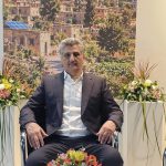 به گزارش حاشیه سود به نقل از روستا آنلاین، رئیس سازمان جهاد کشاورزی جنوب استان کرمان در جریان بازدید از پاویون «روستاهای هوشمند» دفتر نوآوری، هوشمندسازی و امنیت معاونت توسعه روستایی و مناطق محروم ریاست‌جمهوری در ششمین نمایشگاه بین‌المللی دستاوردهای روستایی و عشایری با تأکید بر نقش هوشمندسازی در توسعه اقتصاد روستایی و معرفی ظرفیت‌های کشاورزی منطقه، از اجرای برنامه شناسنامه‌دار کردن محصولات کشاورزی خبر داد.