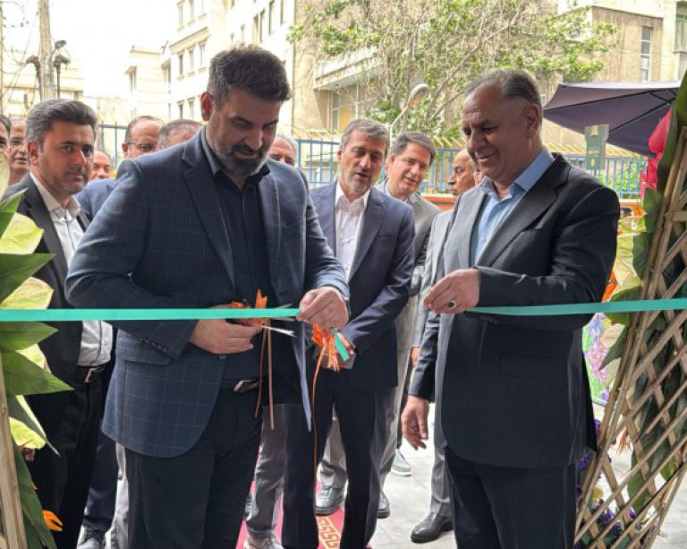 به گزارش حاشیه سود: حمید رزمجو، مدیر عامل شرکت «به‌پخش» در مورد هدف از برگزاری این نمایشگاه گفت: جنگ ۱۲ روزه باعث شد استرس و اظراب ناشی از جنگ را در بین خانواده‌ها لمس کنیم.